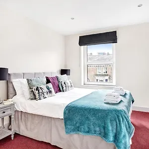 Granville Apartment